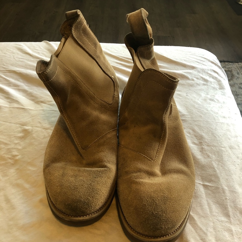 Chelsea boots